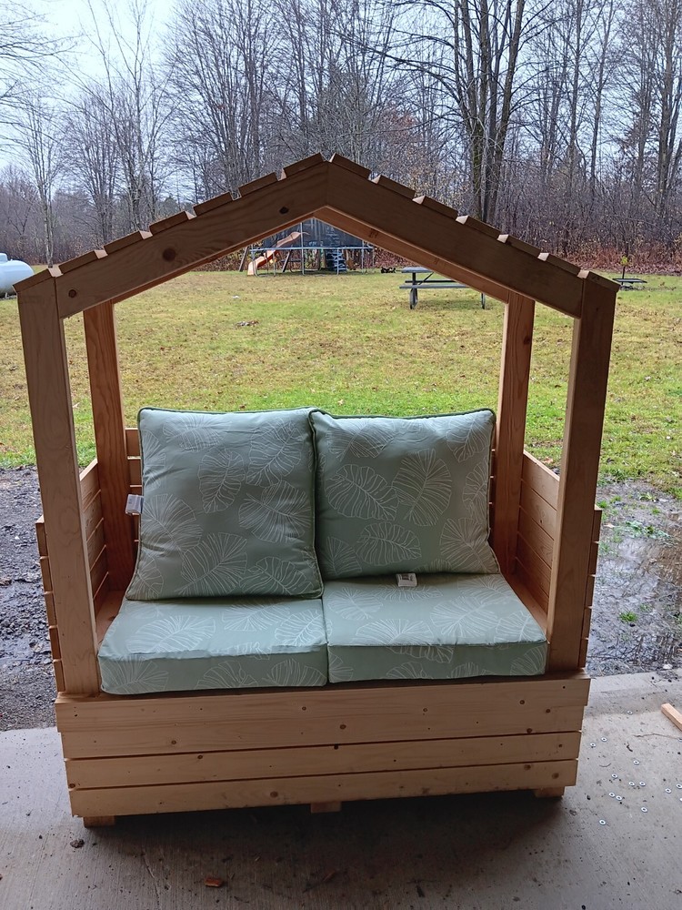 Arbor bench seats