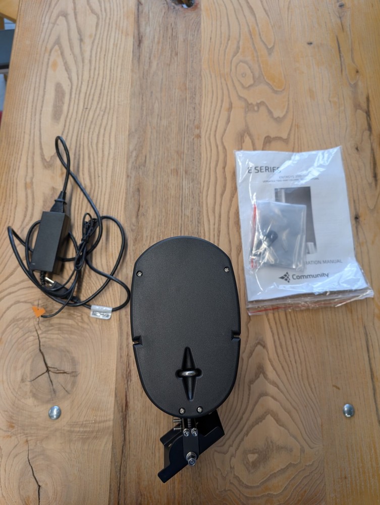 Community ENT206B 2-Way Compact Column Array Speaker (Black)