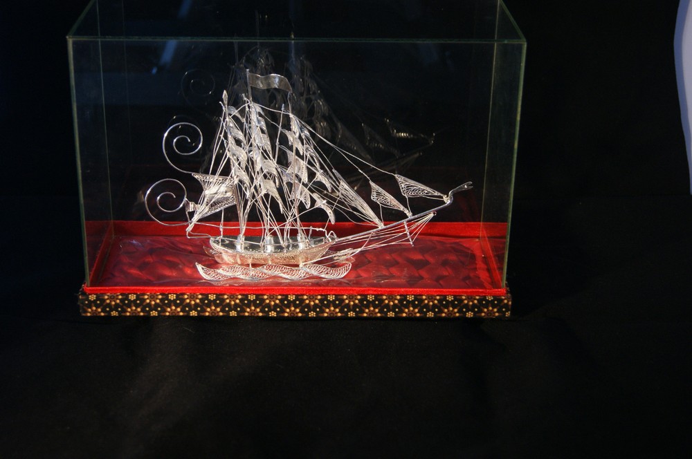 fine silver boat souvenir