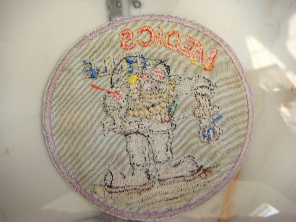 US ARMY MEDIC'S RULE, VIETNAM PATCH