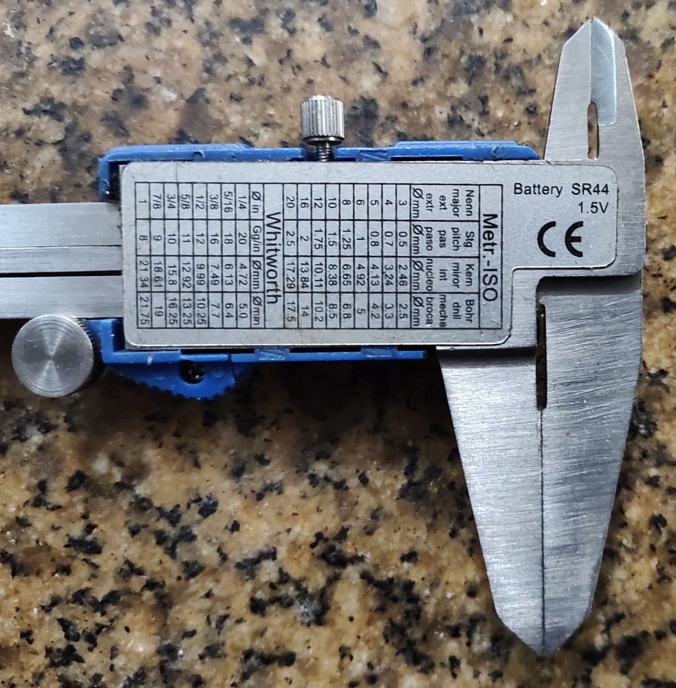 ELECTRONIC DIGITAL CALIPER 0-8"
