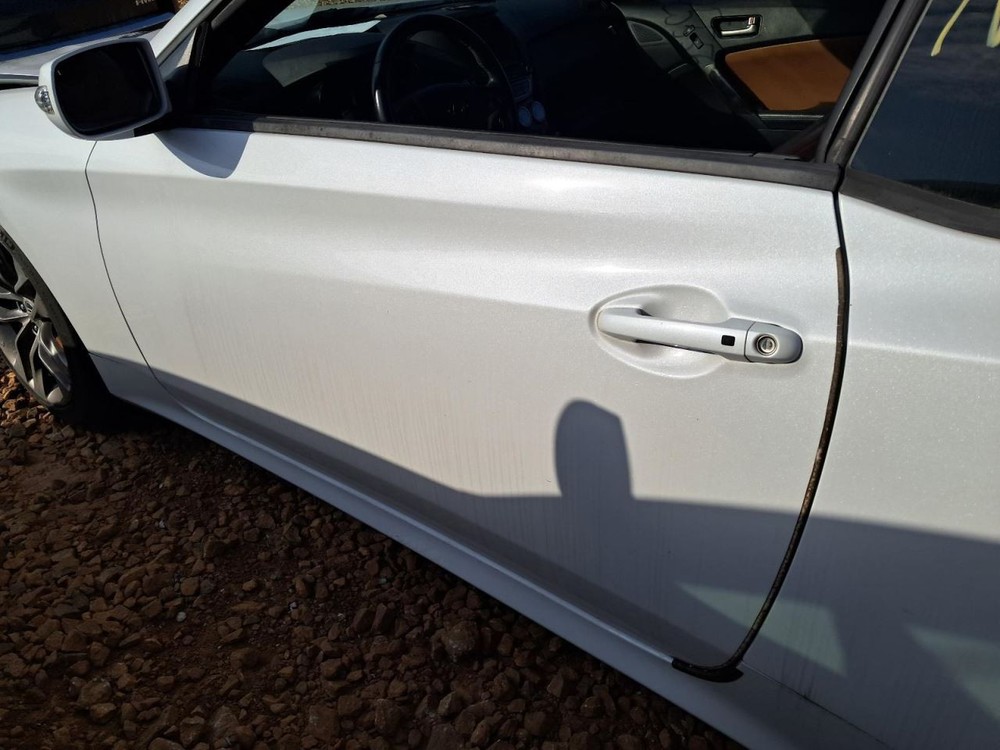 GENESIS 2015 Glove Box 4775666