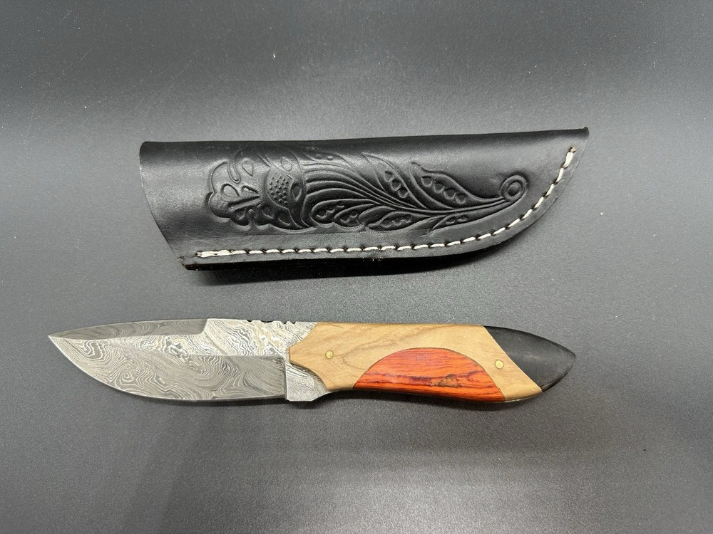 Damascus Fixed Blade Hunting Knife