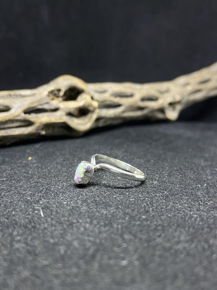 Native American Navajo white fire opal sterling silver ring size 4.5