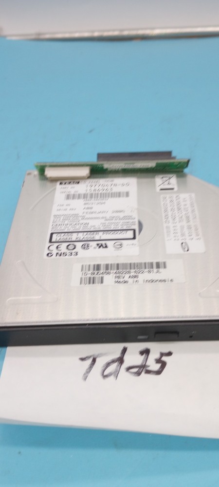 TEAC CD-224E-NDO Slim CD-ROM