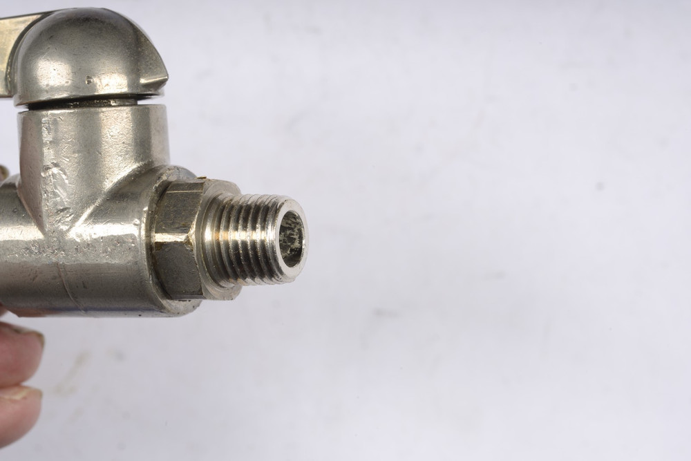 Binks PRESSURE POT Air Regulator.