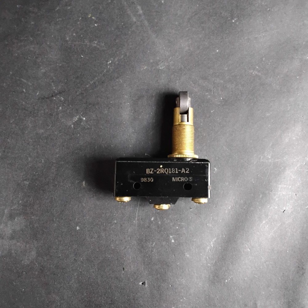 HONEYWELL BZ-2RQ181-A2 MICROSWITCH ($13 OBO)