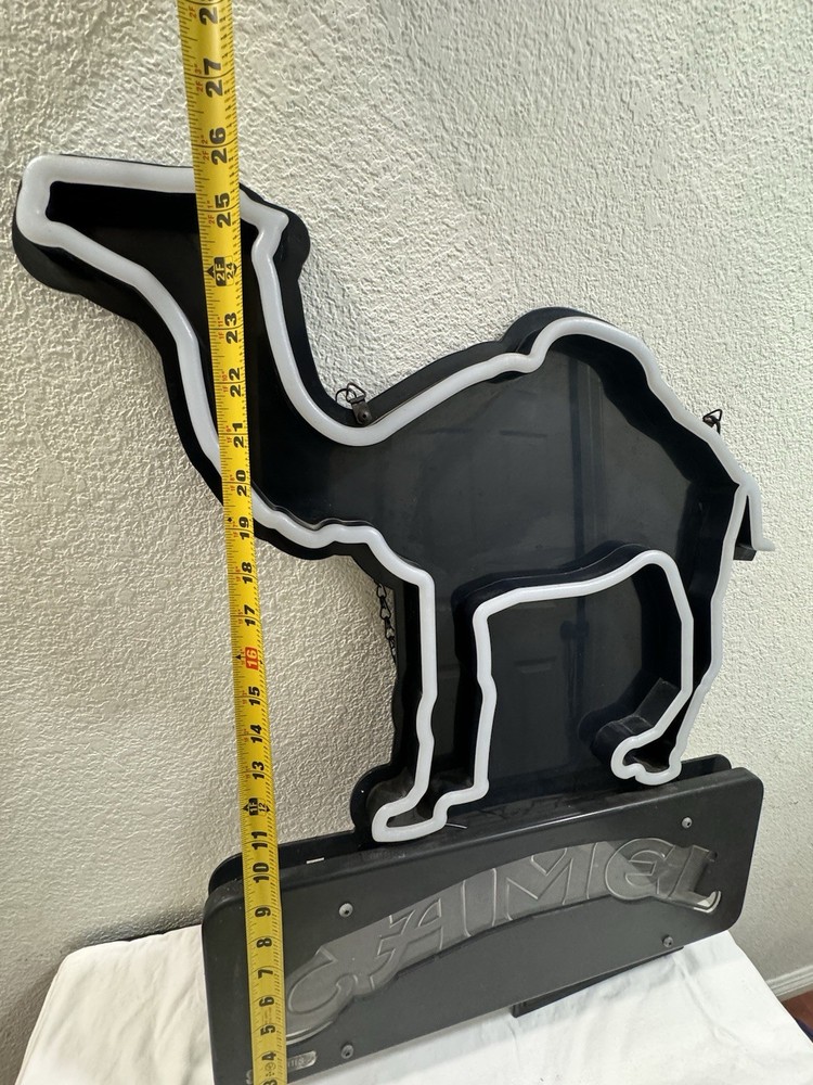 Vintage Camel Cigarettes Light Up Sign