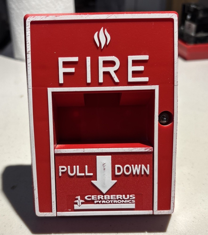 SIEMENS CERBERUS PYROTRONICS MSI-10B MANUAL PULL STATION FIRE ALARM