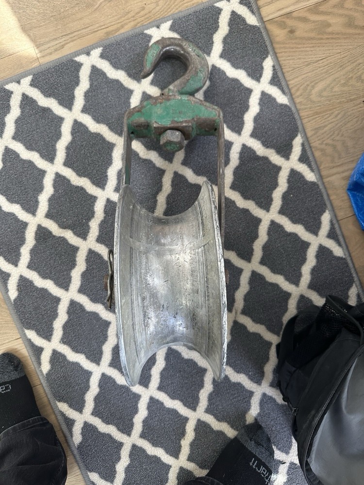 Greenlee 8012 J-Hook Hanging 12″ 8000lbs Capacity Cable Puller (read Description