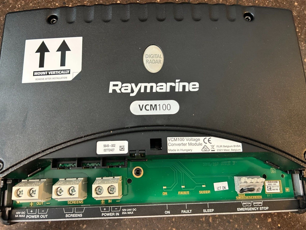 Raymarine VCM 100 Voltage Converter