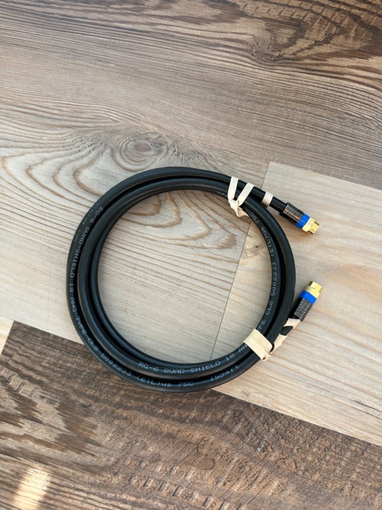 Lot Electronics Cables ~ Cords ~ Adapters