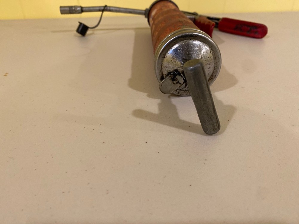 MAC Tools Heavy Duty Pistol Handle Grease Gun