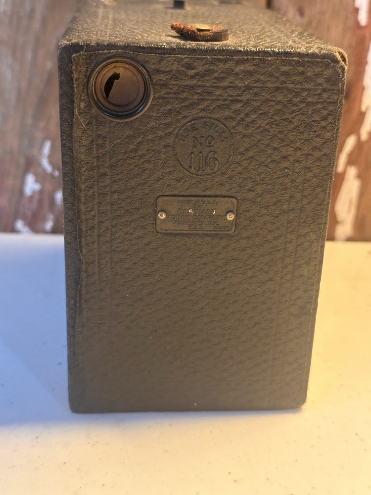 Brownie No2A Model B Vintage Camera