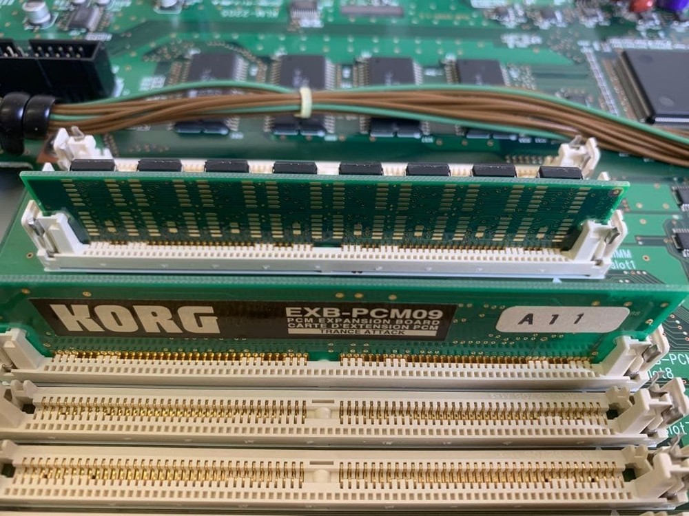 KORG TRITON Rack Synthesizer Working not tested