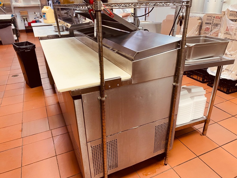 67" Pizza Prep Table