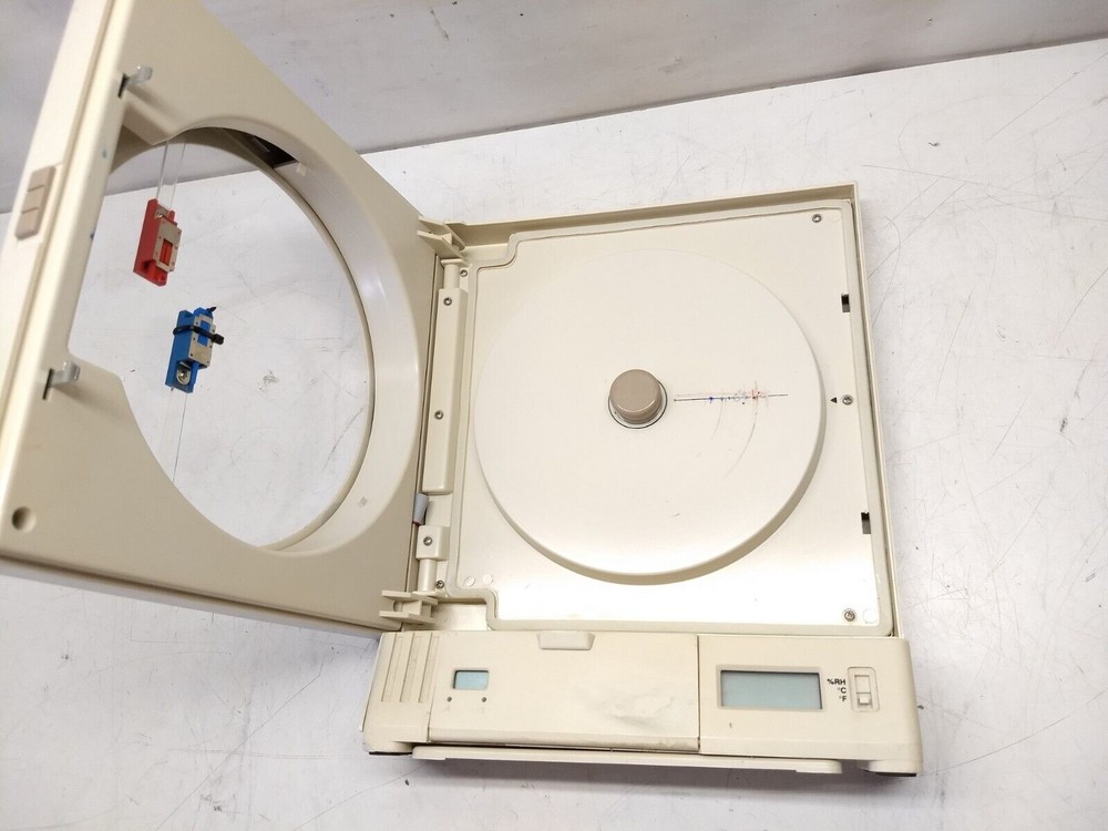 White Box Inc. / Omega CT485-AL Chart Recorder