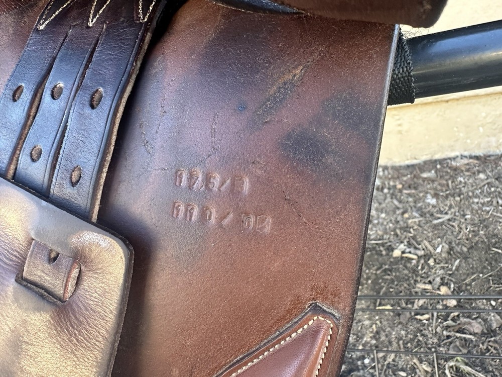 17.5” Arc De Triomphe Gazelle Jumping Saddle