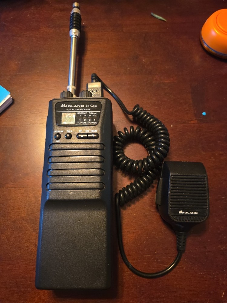 Midland CB Radio  Model 75-784