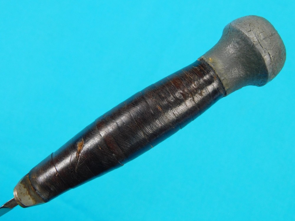 US WW2 Stiletto Fighting Knife w/ Sheath