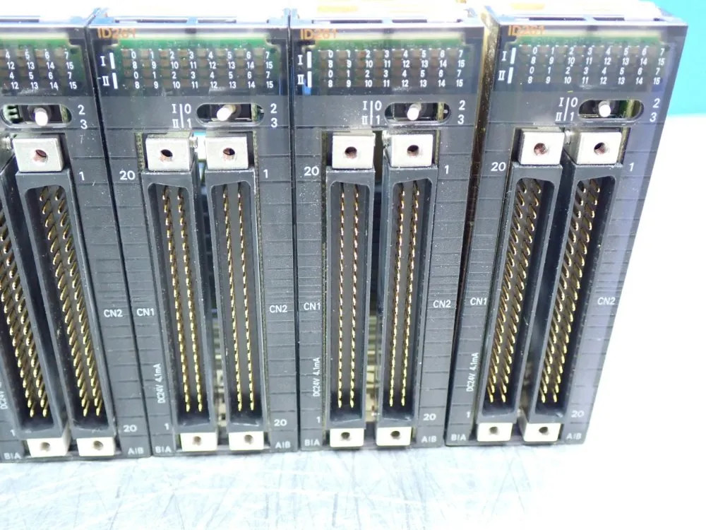 OMRON CJ-SERIES INPUT UNIT, 8PCS CJ1W-ID261