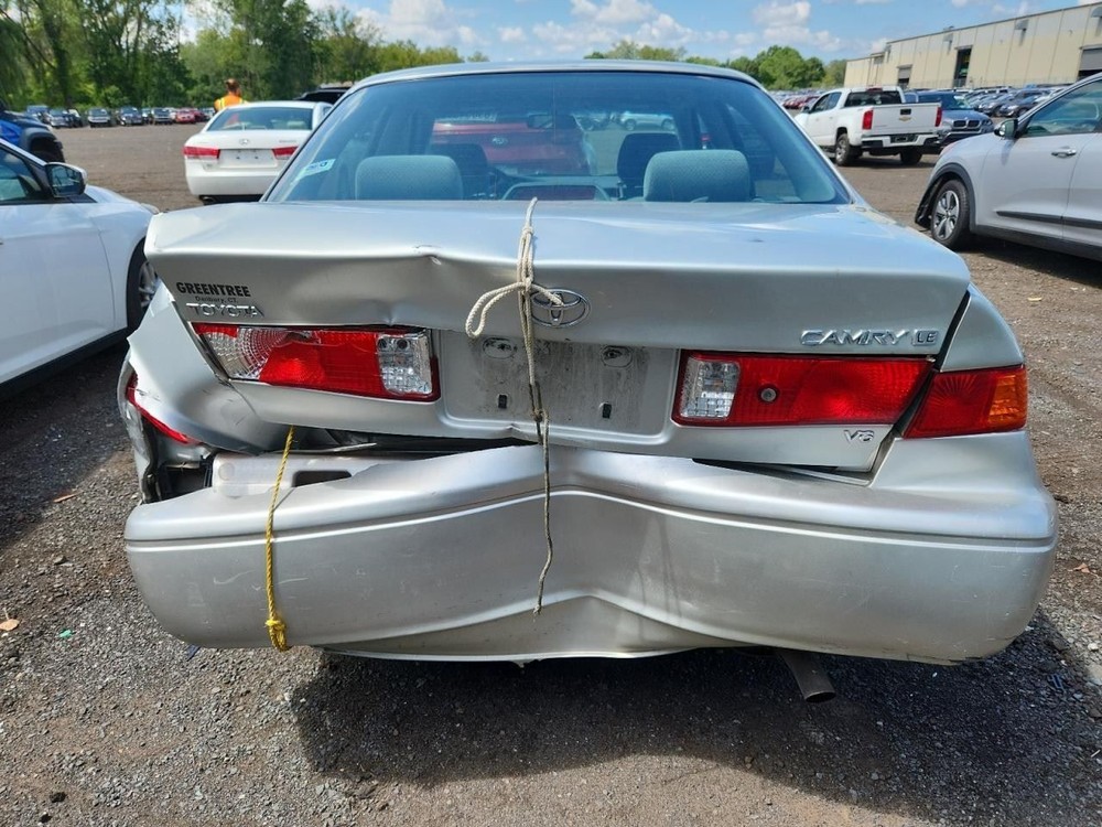 2001 CAMRY Door Lock Actuator OEM
