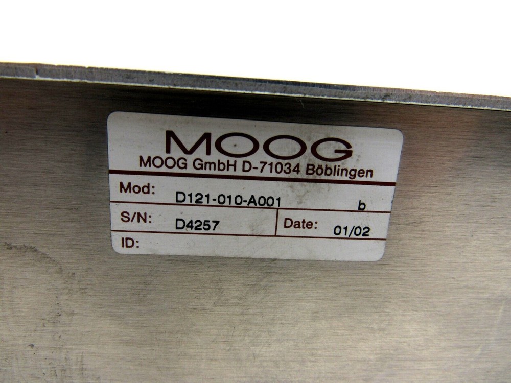 MOOG D121-010-A001 servo valve control battenfeld