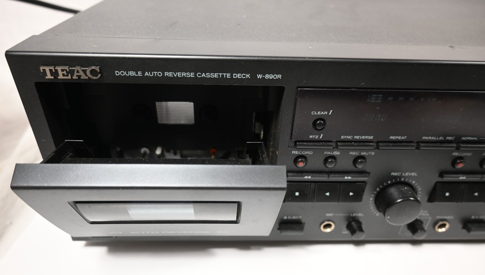 TEAC W-890R Double Auto Reverse Cassette Deck w/ Remote Control