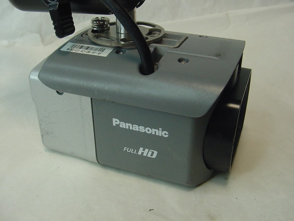 PANASONIC NETWORK CAMERA WV-VC30 WITH MOUNT