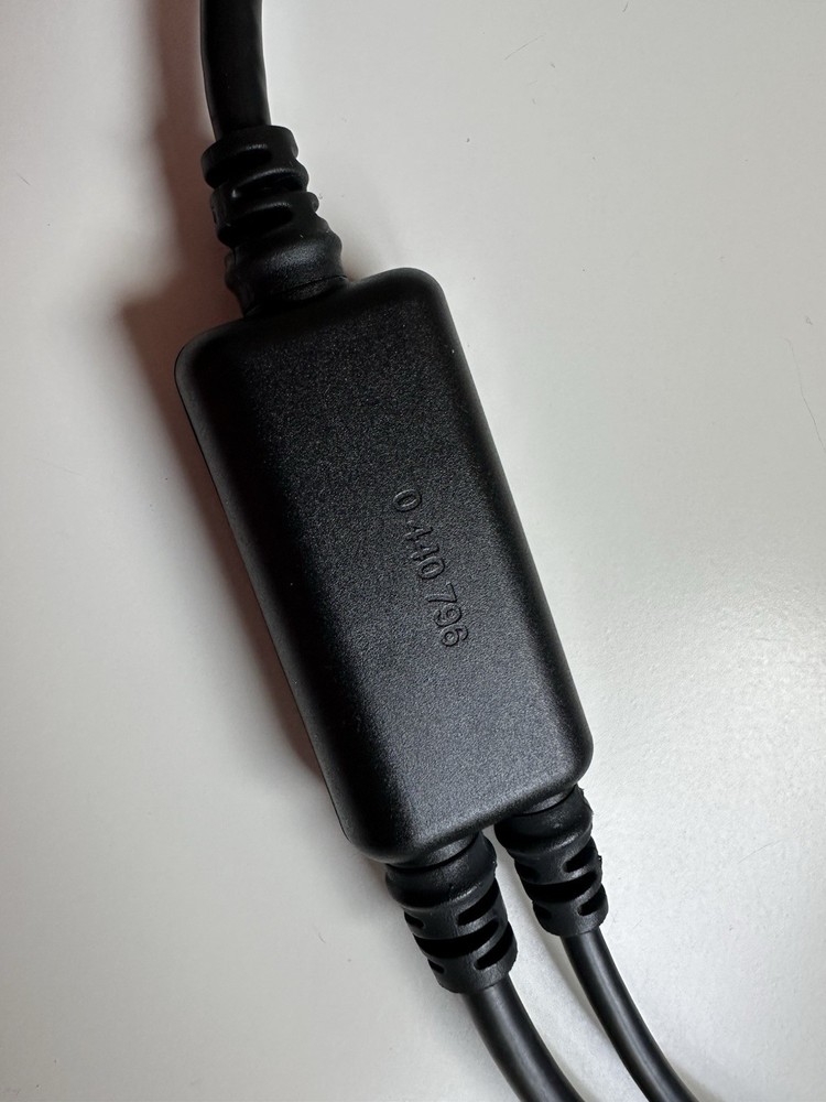 BMW iPod iPhone Cable Adapter USB AUX Input 0440796