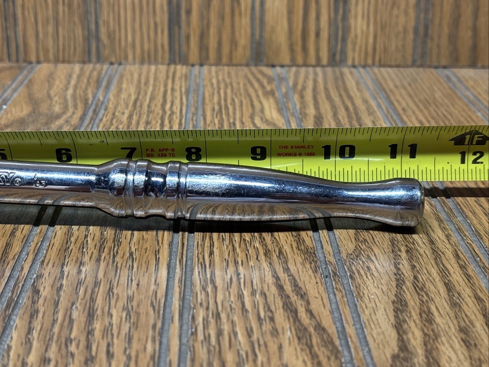 HUSKY 1/2" Drive 11" Teardrop Ratchet, with push button socket release