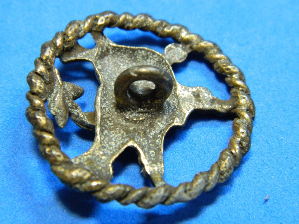 Antique Button BIRD Brass BABY ROBIN Openwork Raised Relief