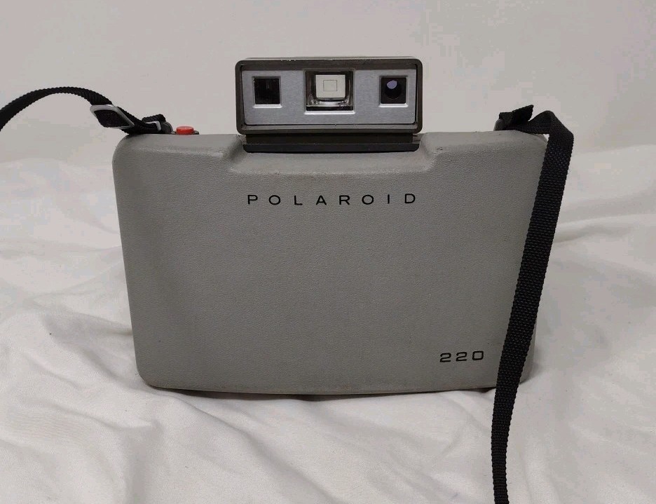 Polaroid Land Camera Model 220 Vintage Instant Camera 1961–63 Untested