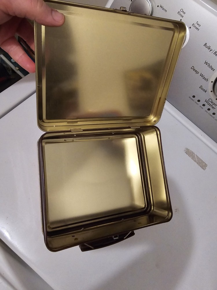 Old Style Reese's Peanut butter Cup Small Lunchbox