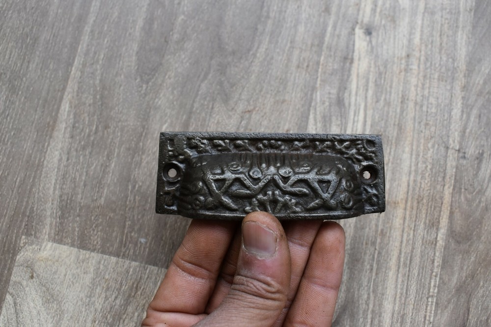 Victorian cast iron Cup cabinet drawer door knobs handles pull rustic 6 pcs