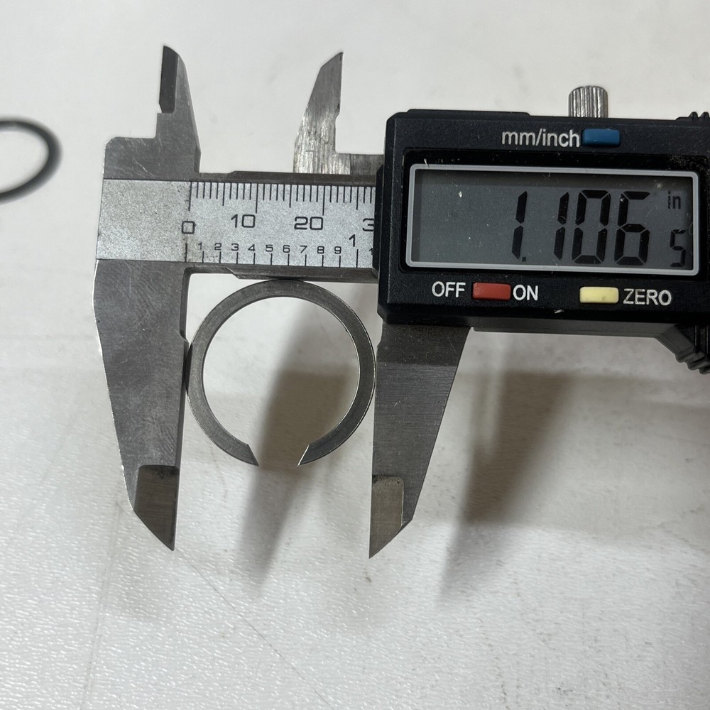 2 Harley Davidson Genuine Retaining Clips Rings OEM Robison HD AMF