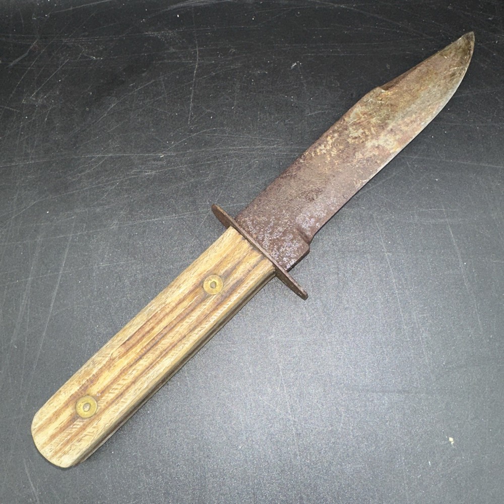 Vintage Handmade Bowie Knife 9”