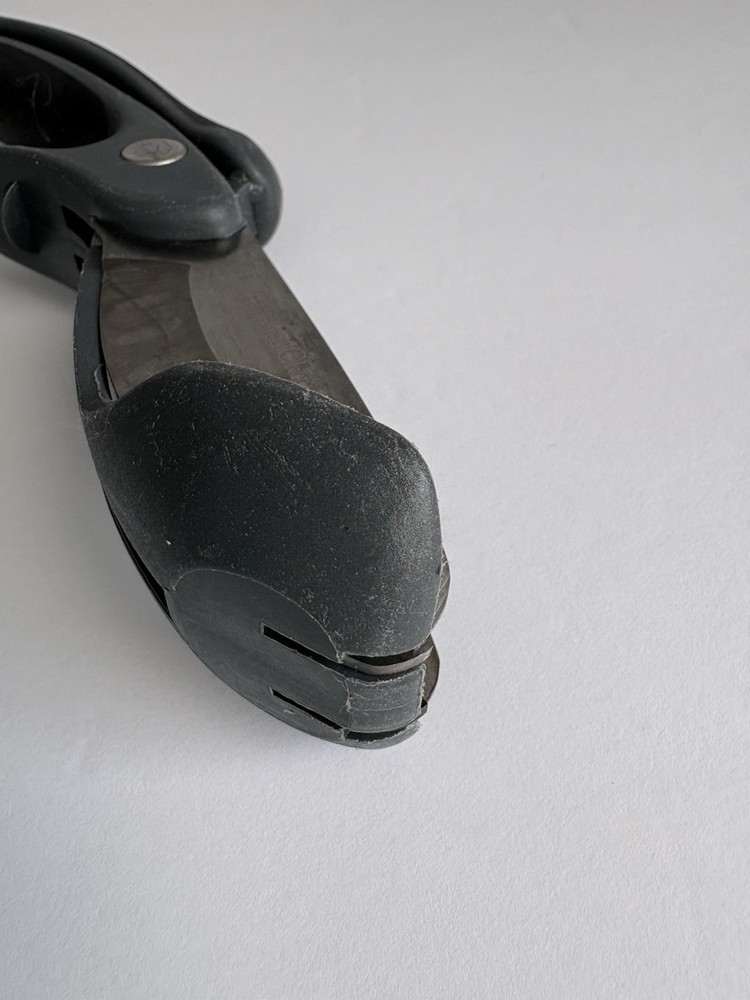 The Pampered Chef Salad Chopper