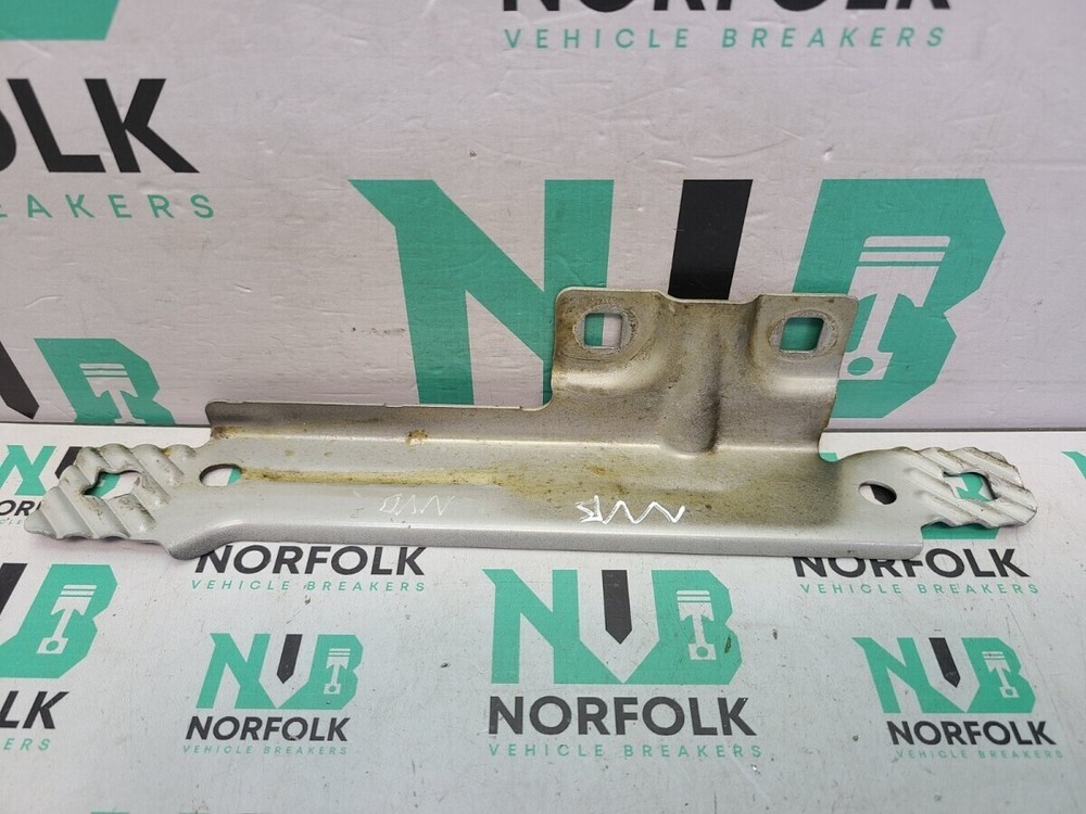 Mercedes S Class V222 Front Wing Bracket LEFT A2228811314