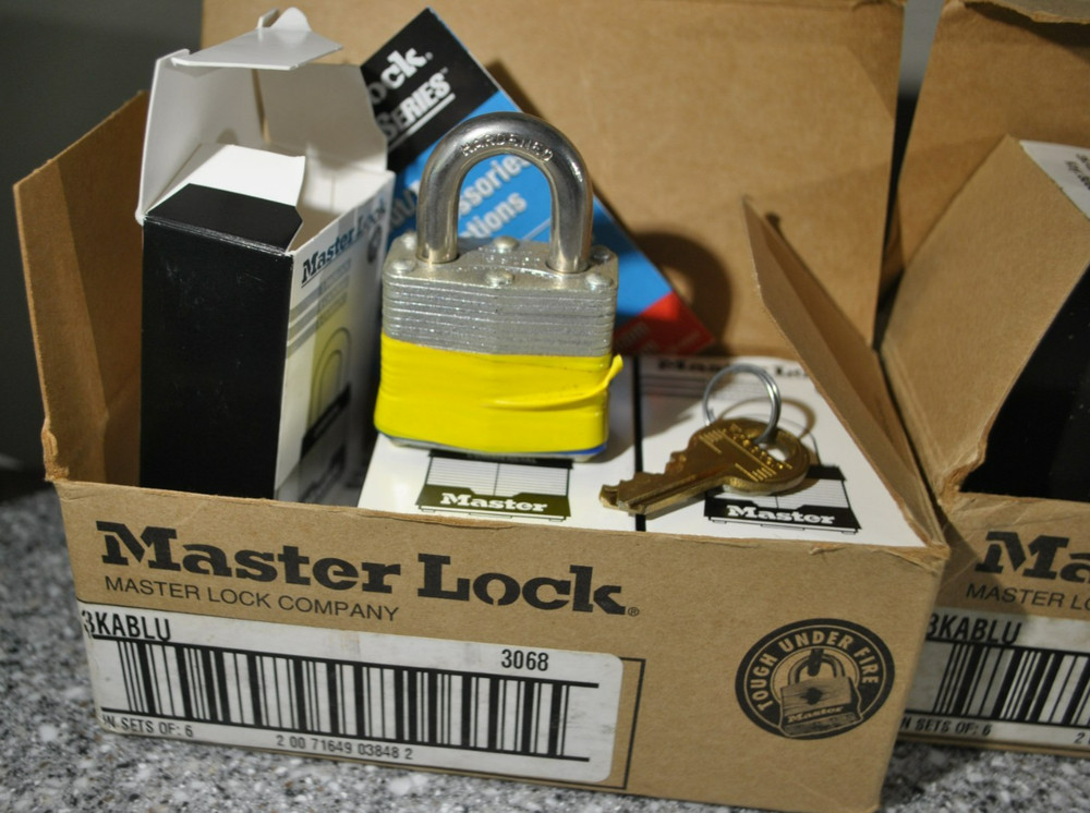 22 LOT Master Lock 3KA Keyed Padlock Lockout 3/4" Shackle Ht, Colored Coded