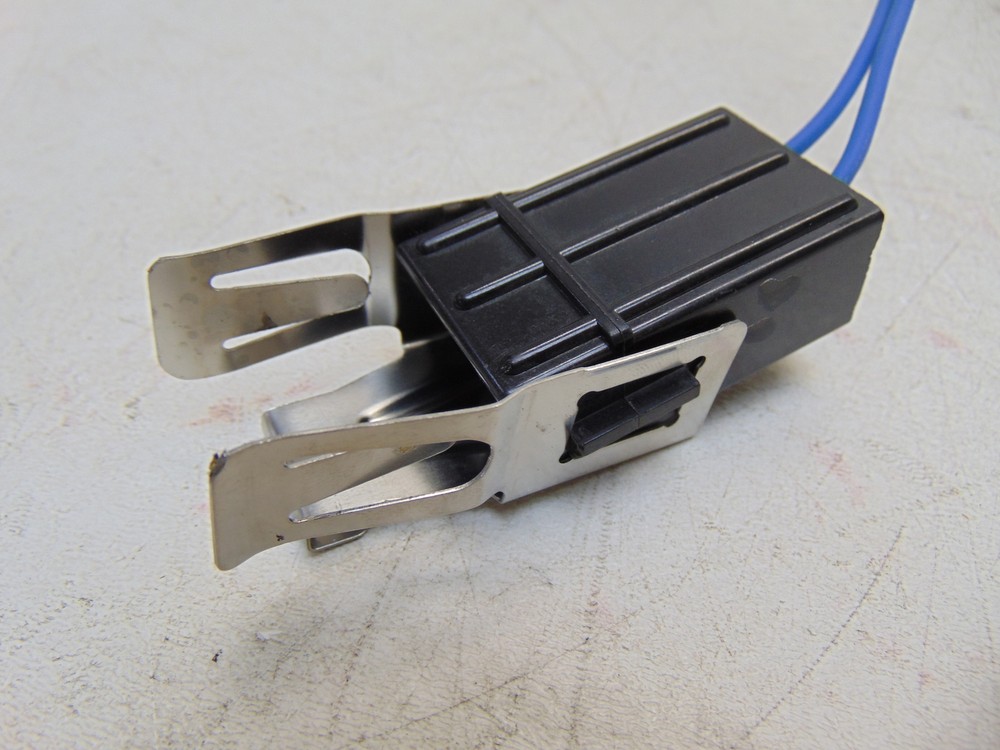 GE Electric Range JB256DM4WW Surface Terminal Kit Front Left