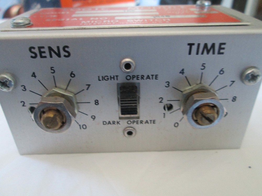 Honeywell Micro Switch TR5 Logic Module 15V