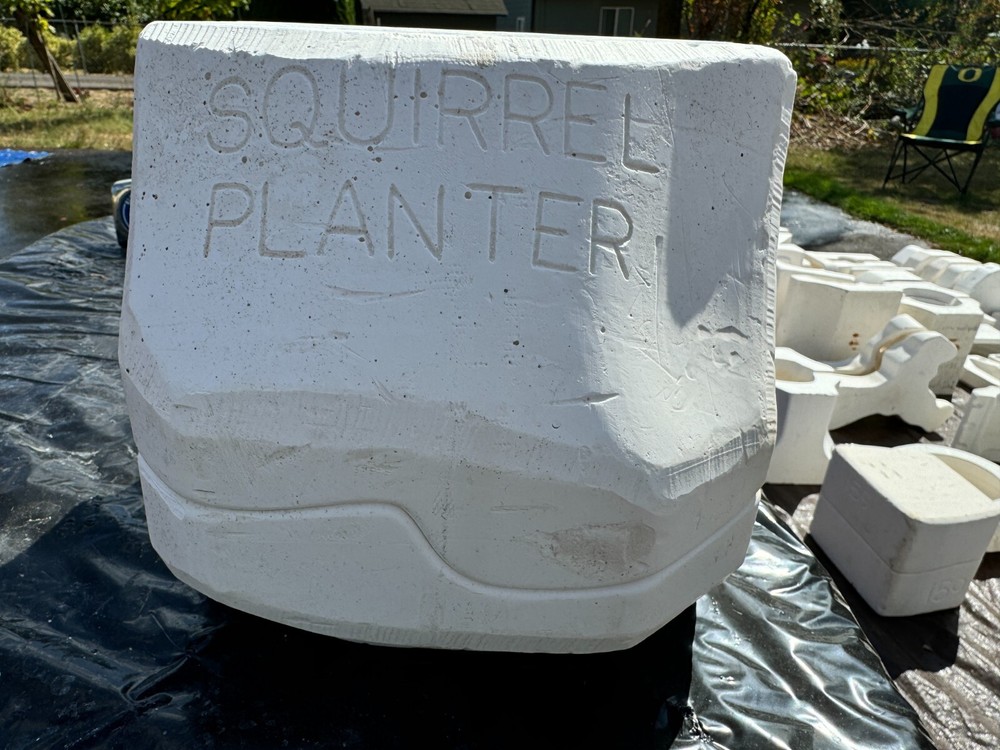 VINTAGE DOC HOLLIDAY CERAMIC MOLD #2493 SQUIRREL PLANTER