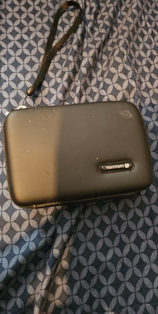 TOMTOM XL GPS UNIT N14644 Untested