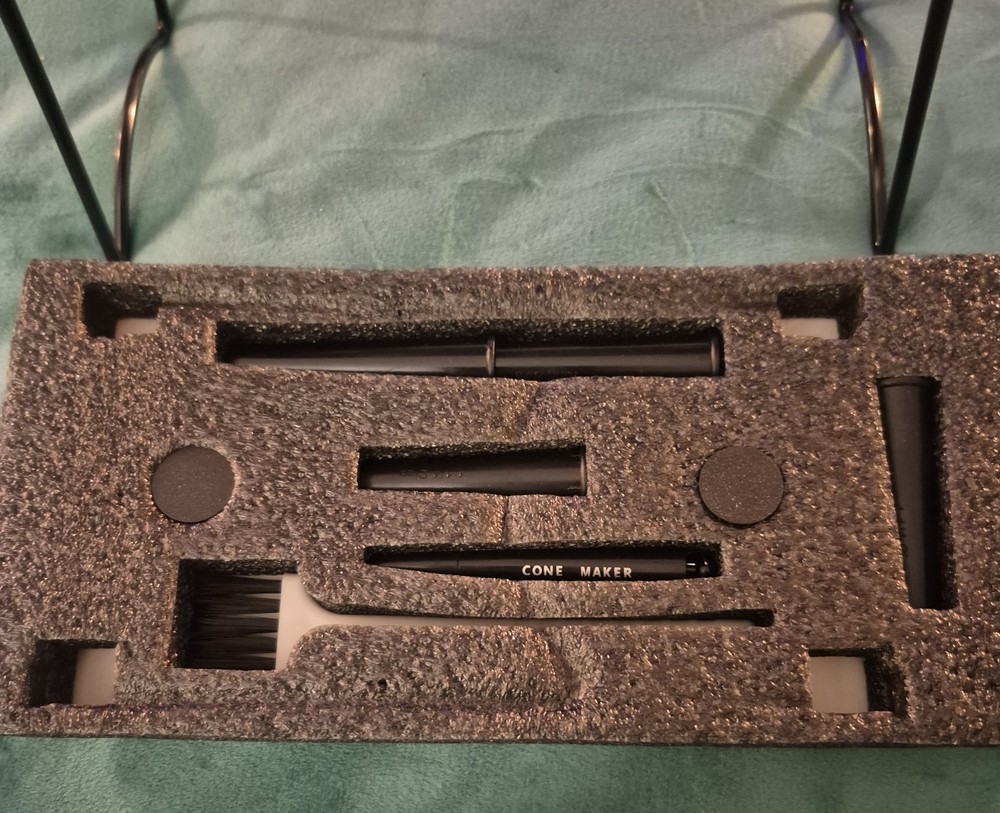 Rolling Console With Accessories 4.5 Inches Tall