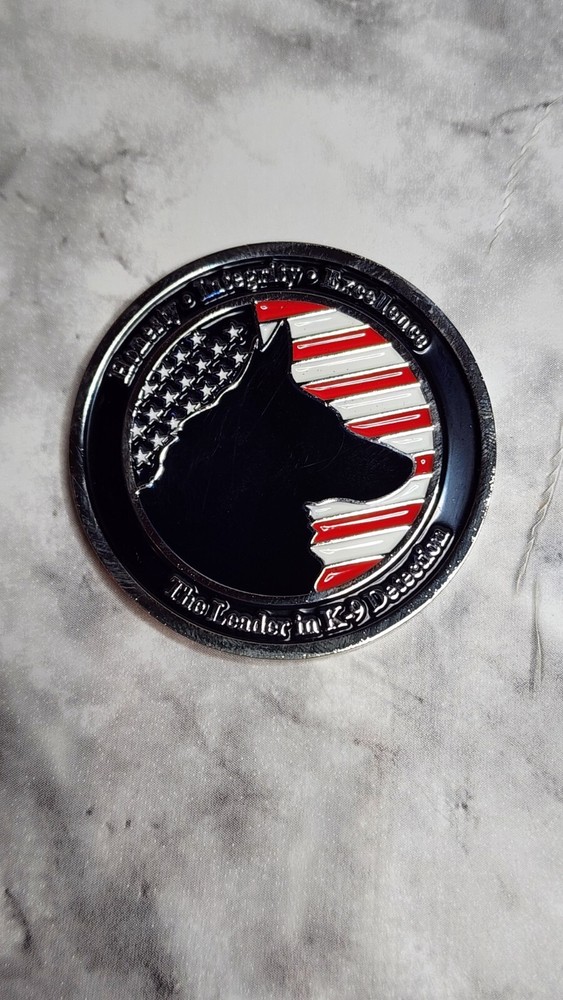 RARE AUTHENTIC AMK9/ACADEMI CHALLENGE COIN-EXCELLENT CONDITION