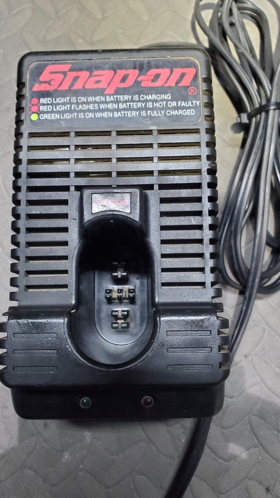 Snapon Charger And Battery