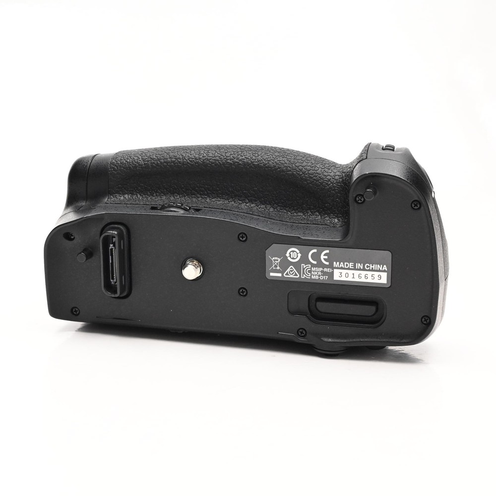 Nikon MB-D17 Multi Power Battery Pack for Nikon D500 #659