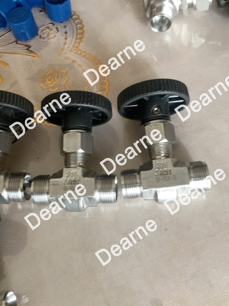 1pc Parker needle valve 8A-V6LN-SS