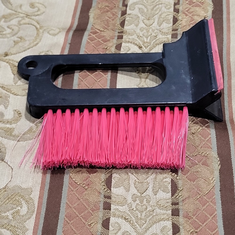 Totes 3-in-1 Ice Scraper/Snow Brush/Squeegee (7" × 5")